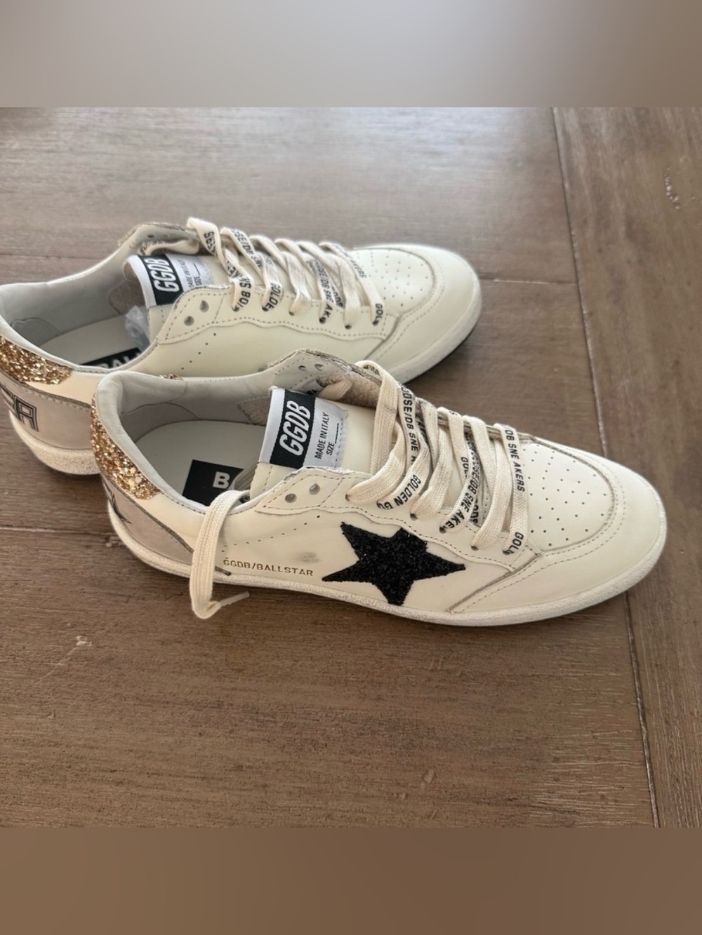 Golden Goose Ball Star Sneakers w black star and Gold Heel pls read description